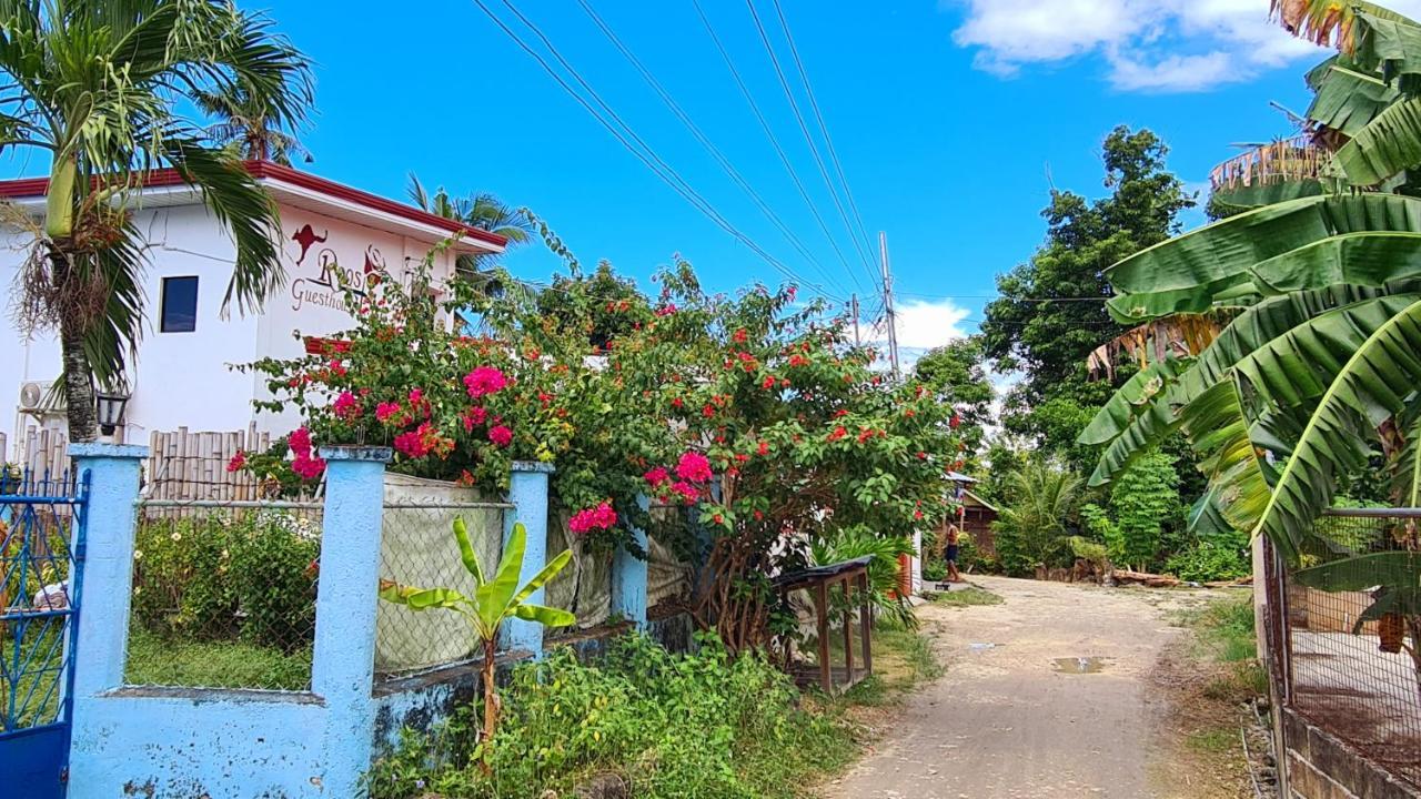 Roos Guesthouse Moalboal Exterior foto